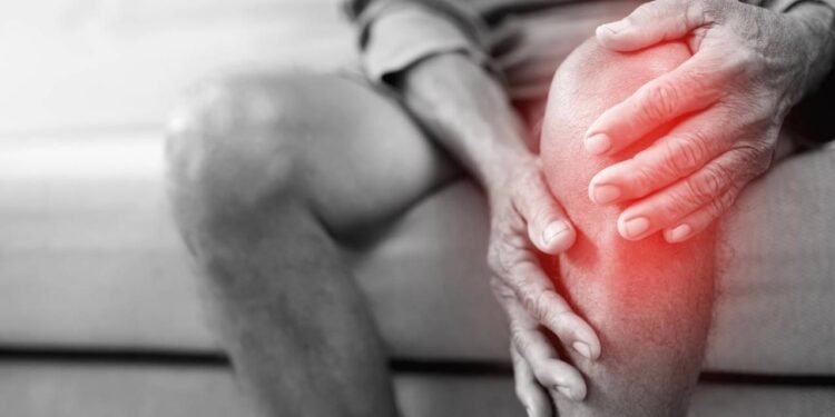 O que fazer ao ter dores nas articulações e como cuidar melhor do corpo?