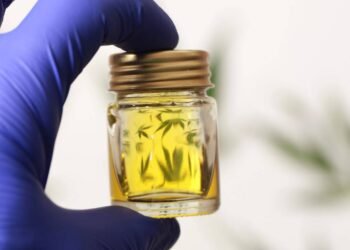 O cuidado essencial antes de usar expectorante em bebês