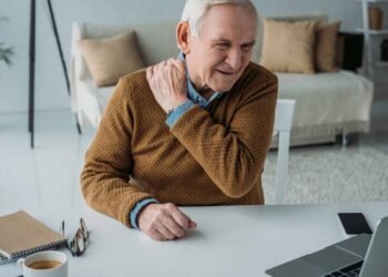 O hábito que mais enfraquece os ossos