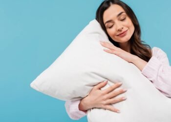 Dormir melhor começa com a escolha certa do travesseiro