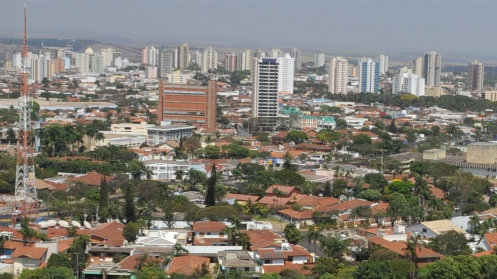 A cidade apelidada de a “Morada do Sol” que combina um lindo pôr do sol e uma das melhores qualidades de vida do país