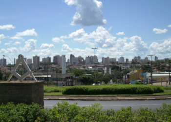 A cidade apelidada de a “Morada do Sol” que combina um lindo pôr do sol e uma das melhores qualidades de vida do país
