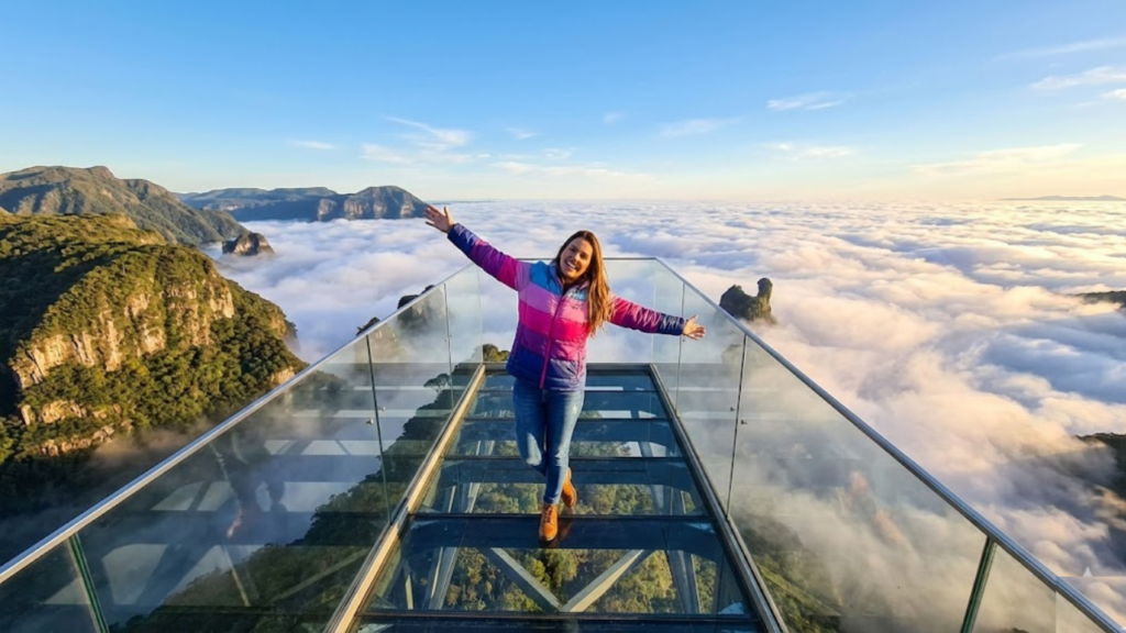 Com −9 °C e neve, a “Suíça Catarinense” revela montanhas cânions majestosos com frio intenso no coração da serra