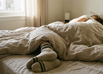 O que significa só conseguir dormir com meias?