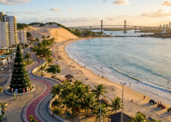 A "Cidade do Sol" no Nordeste é ideal para curtir o sol com praias de dunas douradas e águas cristalinas sem gastar muito