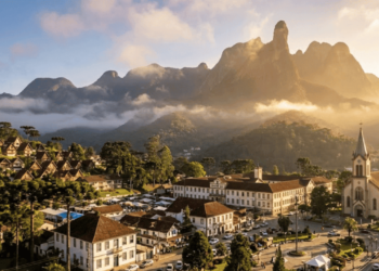 A Capital Nacional do Montanhismo é o principal refúgio fluminense no inverno e abriga a montanha mais famosa do país