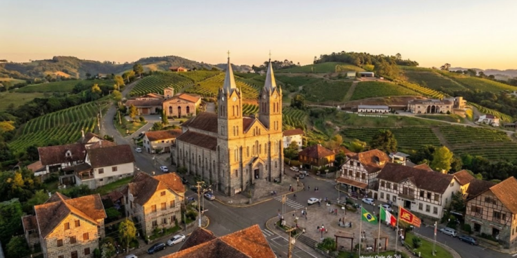 Uma pequena cidade no Sul com apenas 2.600 moradores preserva até mesmo um idioma próprio e cultura rara no Brasil