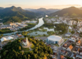 A 182 km de Florianópolis, uma cidade que preserva sua natureza e bem-estar é considerada uma das melhores para viver