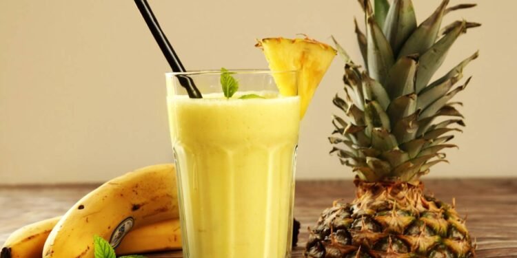 A ingestão de abacaxi após refeições volumosas costuma ser associada à sensação de boca mais limpa - Créditos: depositphotos.com / nevarpp