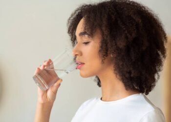 O risco silencioso do calor intenso para crianças e idosos