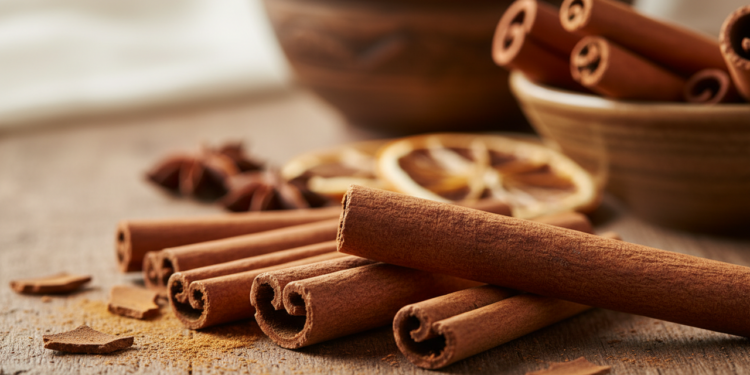 O tempero aromático que pode ajudar na circulação e no controle do açúcar no sangue