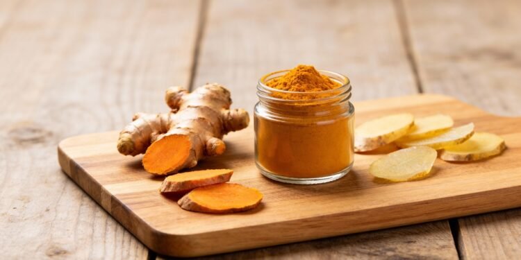 A raiz de cor intensa que virou aliada natural e se multiplica fácil em hortas caseiras