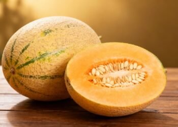 A fruta que alivia o calor e rende colheitas deliciosas com poucos cuidados