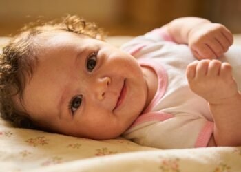 Nome feminino hebraico cada vez mais escolhido por famílias que querem inovar