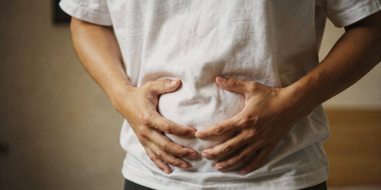 Sintomas de que seu intestino está inflamado mesmo sem dor abdominal