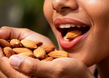 O que acontece com o seu corpo quando você come amêndoas regularmente?