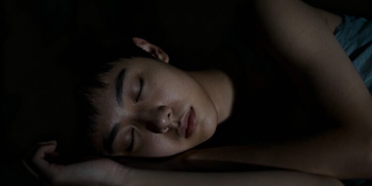 O habito que serve para aumentar a produção de melatonina e prevenir o ganho de peso relacionado ao estresse