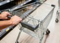 O que significa devolver o carrinho de compras no supermercado, segundo a psicologia