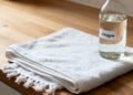 Vinagre nas toalhas novas: o segredo para elas secarem de verdade