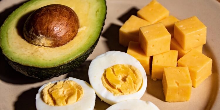 Como fazer lanche low carb que cabe na dieta e ainda te dá saciedade