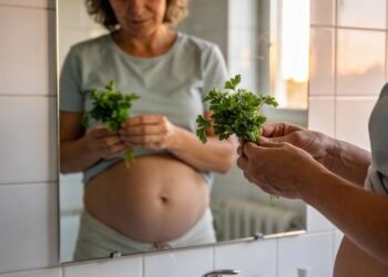Essa erva comum da cozinha pode ajudar a reduzir inchaço e retenção de líquidos