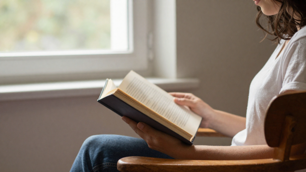 Os 4 livros mais indicados para acalmar a mente e trazer leveza para o dia a dia