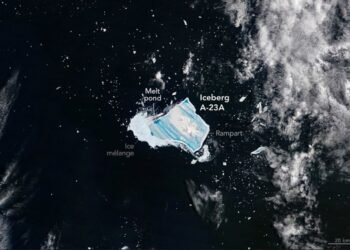 Por que o maior iceberg do mundo ficou azul? Um sinal de que está prestes a se partir completamente
