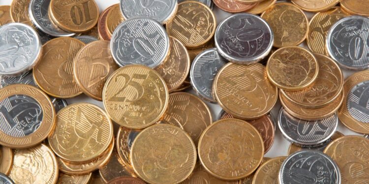 Por que as moedas têm ranhuras na borda? O motivo vai te surpreender