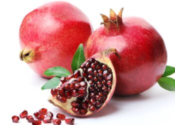 O segredo dos centenários: a fruta que ajuda a limpar as artérias naturalmente