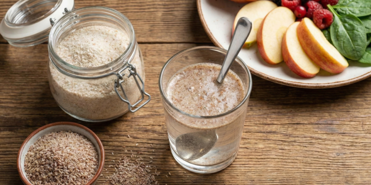 Psyllium funciona mesmo? Os benefícios reais dessa fibra natural e forma correta de uso