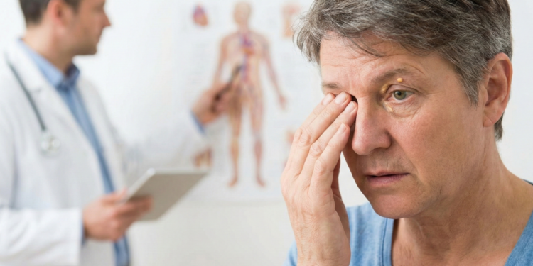 Sintomas do colesterol alto que podem passar despercebidos e indicam riscos à saúde