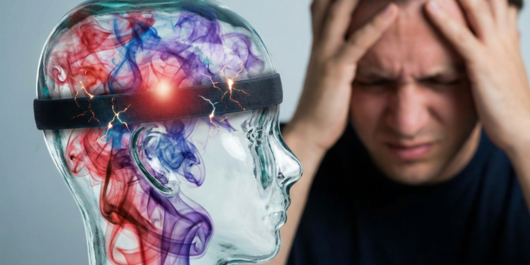 Por que sentimos dor de cabeça quando reprimimos emoções, segundo a psicologia das emoções