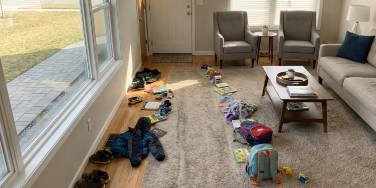 A regra do 'Caminho de Desejo': o erro de design que cria bagunça na sala