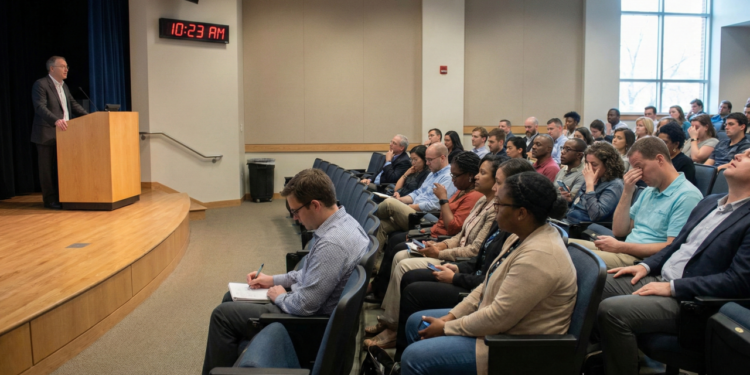 Poucas pessoas conseguem manter a atenção profunda por mais de 20 minutos, e esse é o motivo, segundo a neurociência