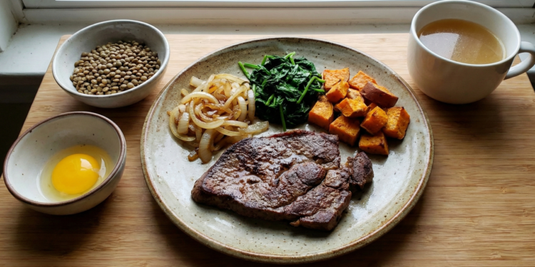 Bife de fígado: benefícios nutricionais que explicam por que ele é tão poderoso
