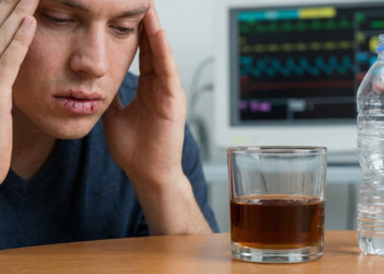 Sinais de desidratação que indicam risco à saúde geral e como identificar