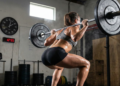 Por que o agachamento é o exercício que fortalece o corpo inteiro e acelera o metabolismo em poucos minutos