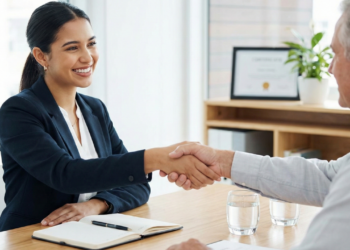 O que dizer para causar uma boa primeira impressão em entrevistas de emprego, segundo a psicologia