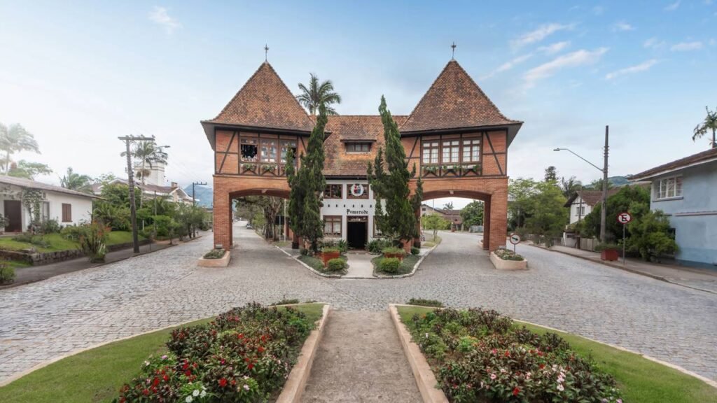 Fundada em 1863 por imigrantes, essa “Pequena Alemanha” no Brasil encanta pela beleza e alta qualidade de vida