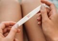 Teste de gravidez pode dar negativo mesmo com sintomas