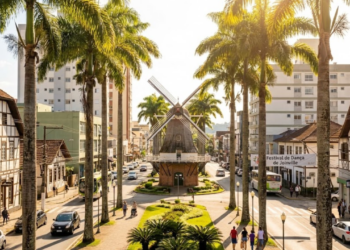 A "Manchester Catarinense" é o destino que se tornou uma das maiores potências de qualidade de vida a apenas 180 km de Florianópolis