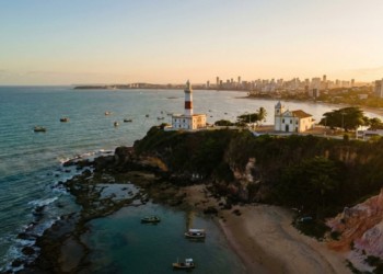 Onde o primeiro nascer do sol das Américas ilumina o dia e desde 1585 protege praias paradisíacas entre as mais bonitas do Nordeste