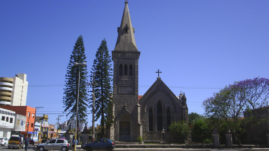 Com 254 km de areia, a maior praia do mundo impressiona no Rio Grande do Sul em uma cidade com quase 300 anos de história