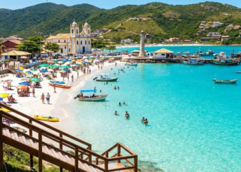 O verdadeiro "Caribe Brasileiro" guarda águas transparentes e uma história que começou antes de 1500