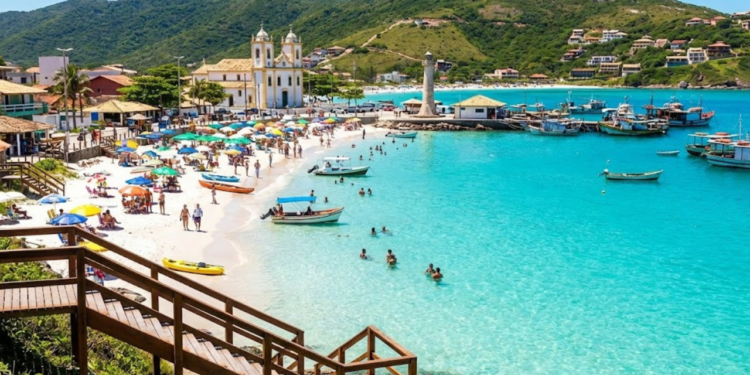 O verdadeiro "Caribe Brasileiro" guarda águas transparentes e uma história que começou antes de 1500