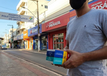 A "Manchester Goiana" a 1.000m de altitude, produz seis dos dez remédios mais vendidos e move a saúde do Brasil