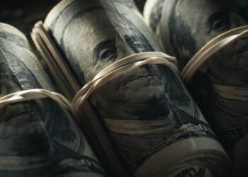 Por que as notas de dólar são feitas de algodão e não de papel