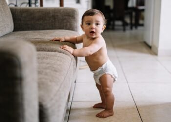 Marcos do desenvolvimento motor: o que esperar do 0 aos 12 meses