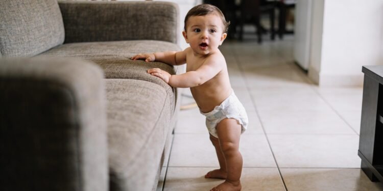 Marcos do desenvolvimento motor: o que esperar do 0 aos 12 meses