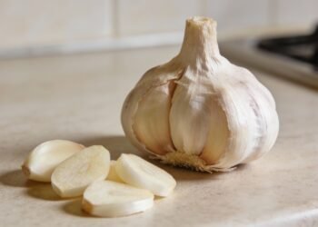 Plantar em casa e usar na cozinha: o aliado natural para a proteção do coração e circulação
